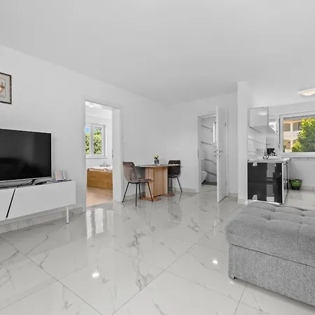 Susanne דירה Tar-Vabriga